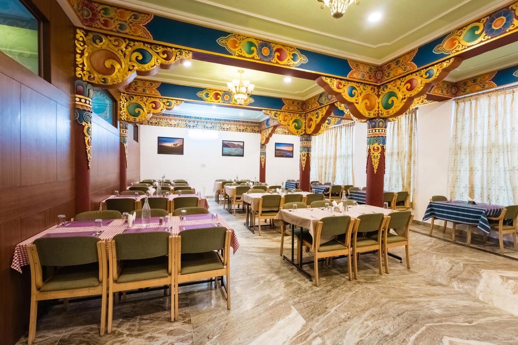 Hotel Gawaling International Leh Exterior foto