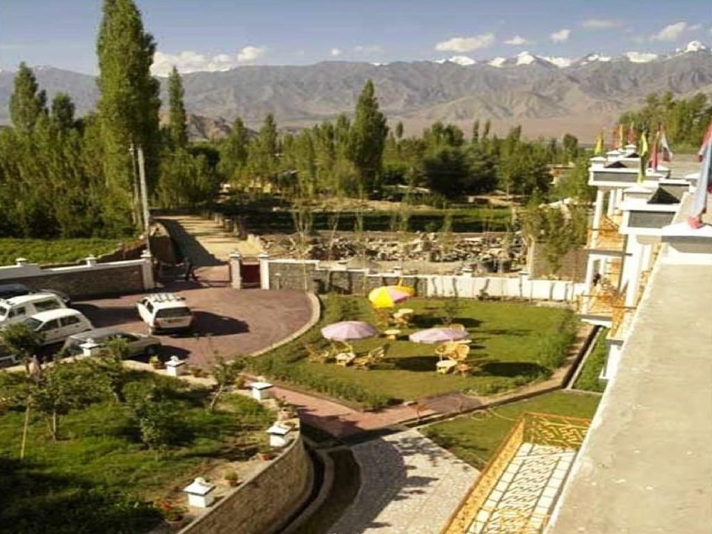 Hotel Gawaling International Leh Exterior foto